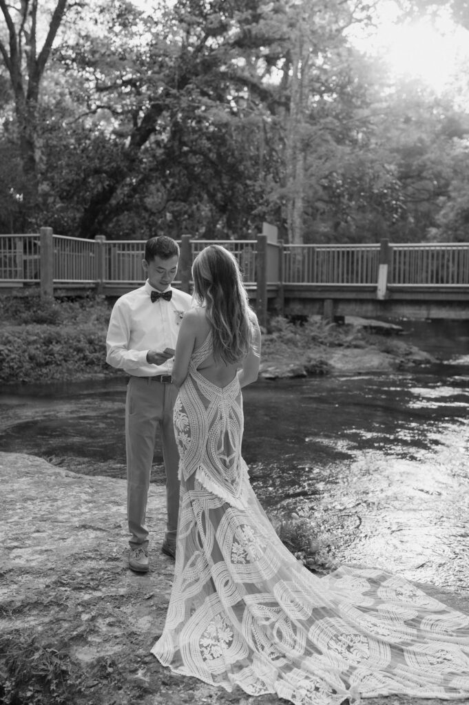 Intimate elopement at Kelly Park Springs in Florida