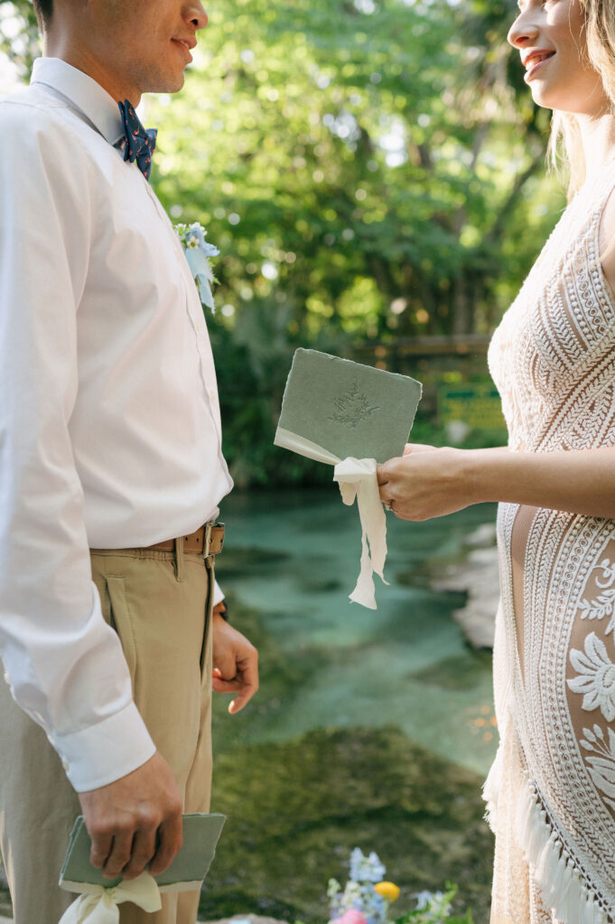 Intimate elopement at Kelly Park Springs in Florida