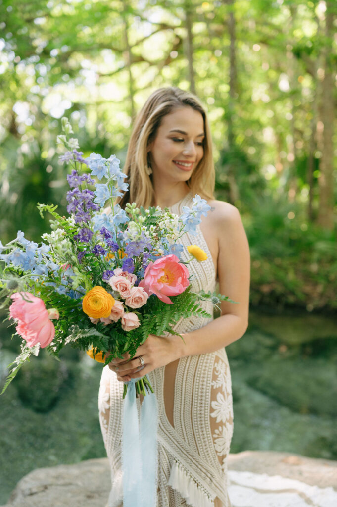 Intimate elopement at Kelly Park Springs in Florida