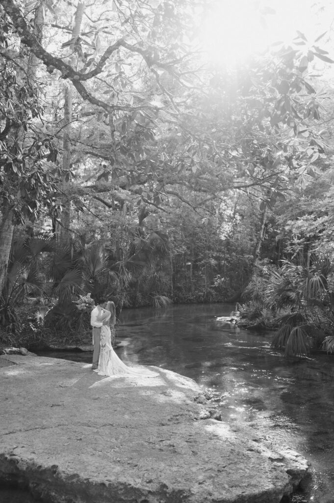 Intimate elopement at Kelly Park Springs in Florida